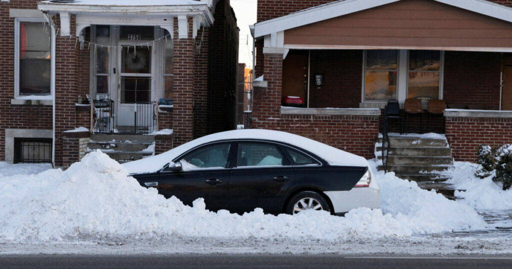 Χιονοθύελλα πλήττει τις ΗΠΑ: Παγωμένα ιγκουάνα και πάνω από 1.000 τροχαία