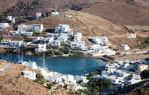 Κατάσταση έκτακτης ανάγκης στην Τήνο λόγω καιρικών φαινομένων