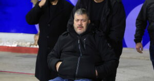 Μανώλης Κονταρός: Ελπίζει να είναι κουμπάρος στο γάμο Βανδή-Μπισμπίκη