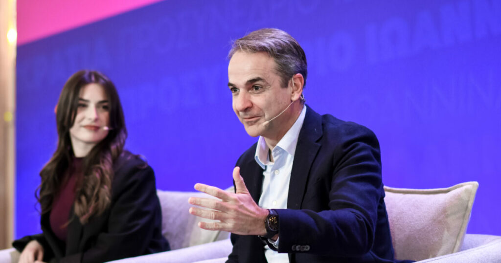 Σε προεκλογικούς ρυθμούς η ΝΔ: Υπουργοί και στοίχημα συσπείρωσης