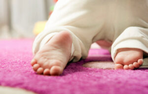 Βρέφος 5 μηνών με μηνιγγίτιδα μεταφέρθηκε στη ΜΕΘ του Ρίου