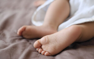 Ανησυχία για το 5 μηνών βρέφος με μηνιγγίτιδα στη Ζάκυνθο