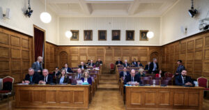 Αρνητική η πλειοψηφία για παράταση στην Εξεταστική του ΟΠΕΚΕΠΕ