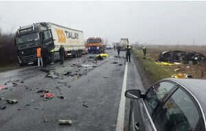 Αεροσκάφος του ΕΚΑΒ στην Τιμισοάρα για τον τρίτο τραυματία του τροχαίου