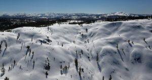 Καλιφόρνια: Σε εξέλιξη η επιχείρηση διάσωσης 10 σκιέρ από χιονοστιβάδα