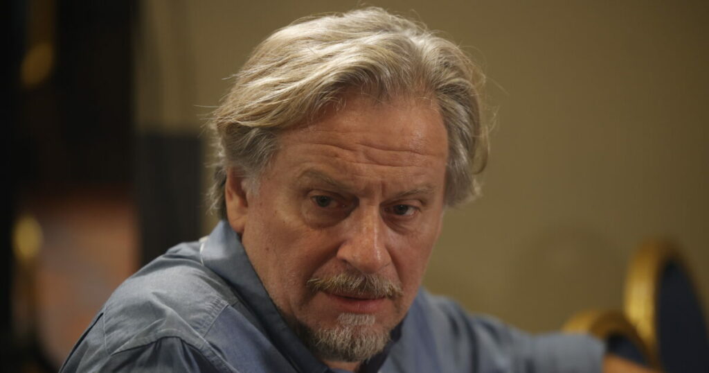 Θανάσης Οικονόμου κατά Στέφανου Κασσελάκη: «Χαίρε, Καίσαρ»