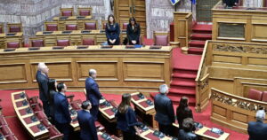 Επετειακή αναφορά στη Βουλή για τα θύματα των Τεμπών