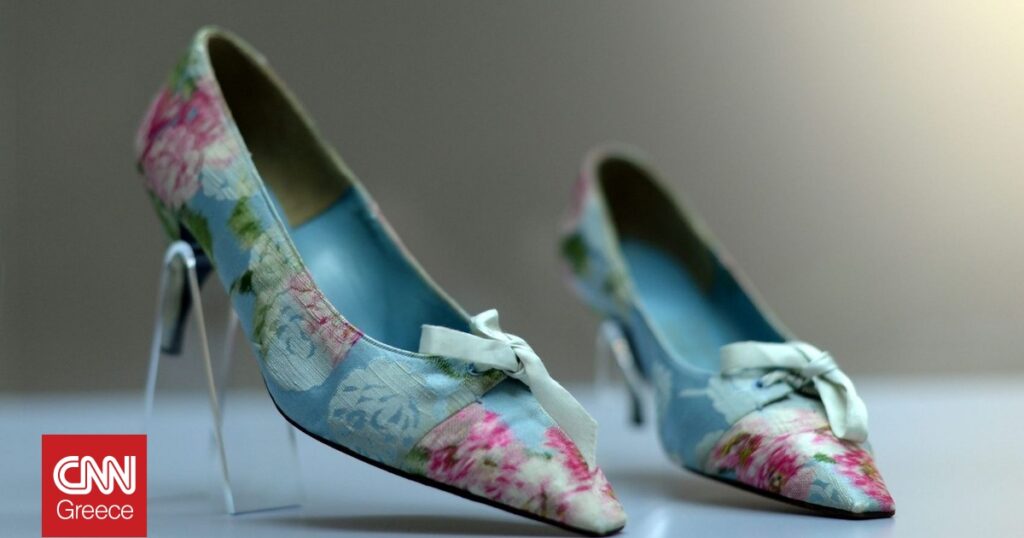 Η ζωή του Γάλλου σχεδιαστή Roger Vivier αποτυπώνεται σε βιβλίο