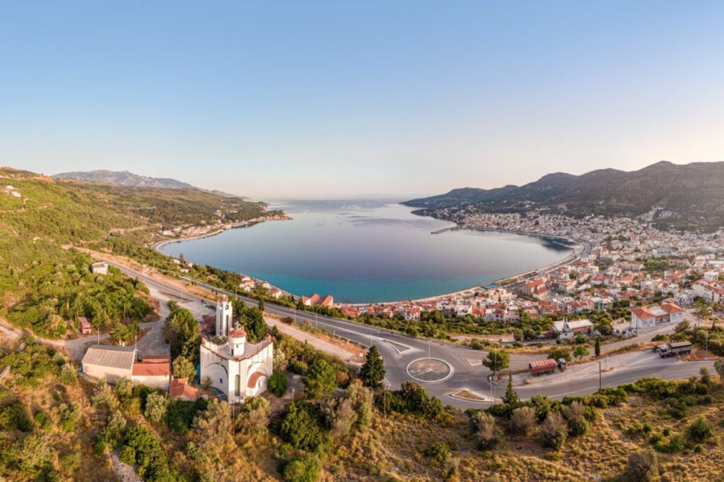 Δήμαρχος Ανατολικής Σάμου προειδοποιεί για οικονομική συρρίκνωση οικισμών