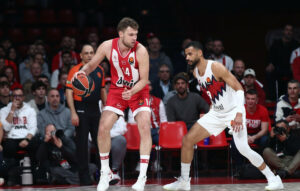 Ολυμπιακός νίκησε τη Μπασκόνια 90-80 και πλησιάζει πλεονέκτημα έδρας