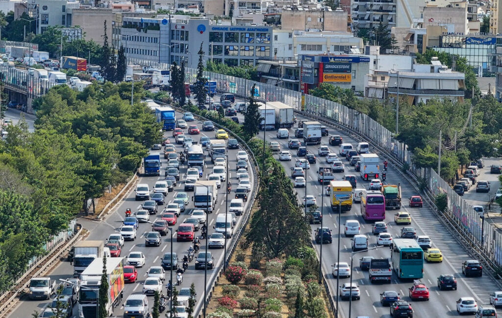 Κίνηση: Σημαντικές καθυστερήσεις στον Κηφισό και την Αττική Οδό