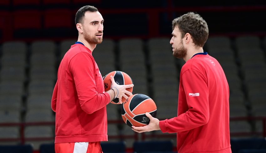 Αμφίβολη η συμμετοχή του Βεζένκοφ στον αγώνα με τον Παναθηναϊκό