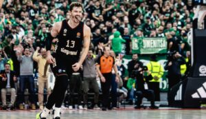 Ο Αντρέας Ομπστ παραμένει στην Μπάγερν έως το 2029