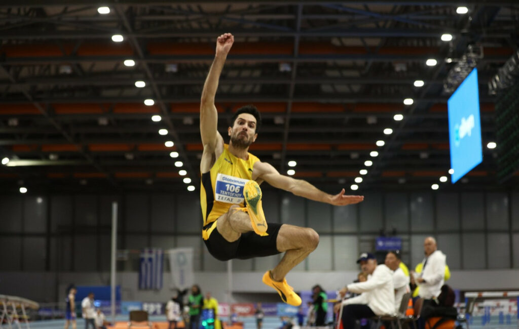Τεντόγλου: Πρώτος στο πανελλήνιο πρωτάθλημα με 8,22μ.