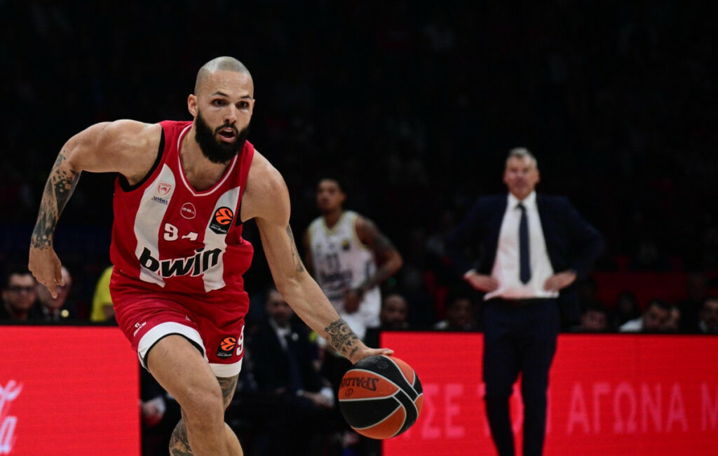 Ολυμπιακός – Φενέρμπαχτσε 104-87: Ρεκόρ Φουρνιέ και μάχη για την κορυφή