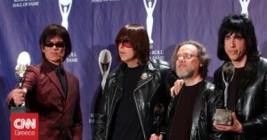 50 χρόνια από το άλμπουμ που άλλαξε το ροκ: Οι Ramones και η γέννηση του πανκ