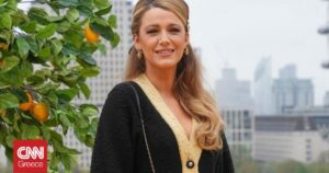 Μπλέικ Λάιβλι: Σπάνιες οικογενειακές στιγμές στο Ηνωμένο Βασίλειο