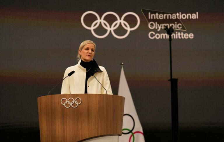 ΔΟΕ: Αποκλεισμός των τρανς αθλητριών από τις γυναικείες κατηγορίες