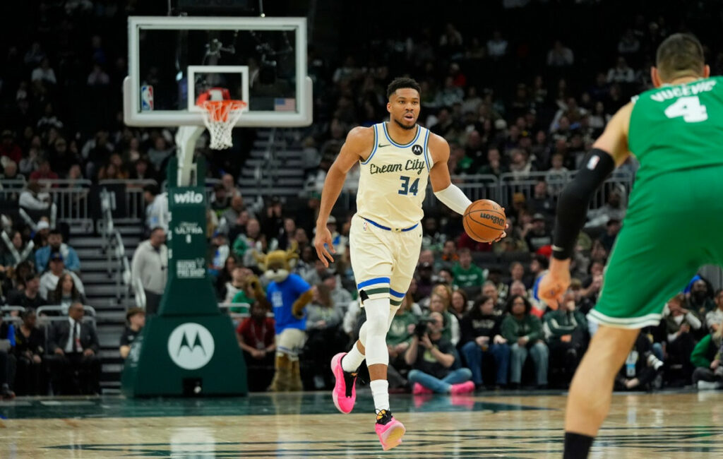 Ο Αντετοκούνμπο επέστρεψε, αλλά οι Σέλτικς είχαν άλλα σχέδια