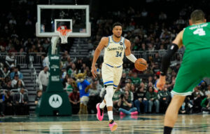 Ο Αντετοκούνμπο επέστρεψε, αλλά οι Σέλτικς είχαν άλλα σχέδια