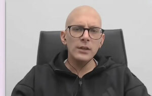 Η επιστροφή του δημάρχου Αη Στράτη μετά από σοβαρή χειρουργική επέμβαση