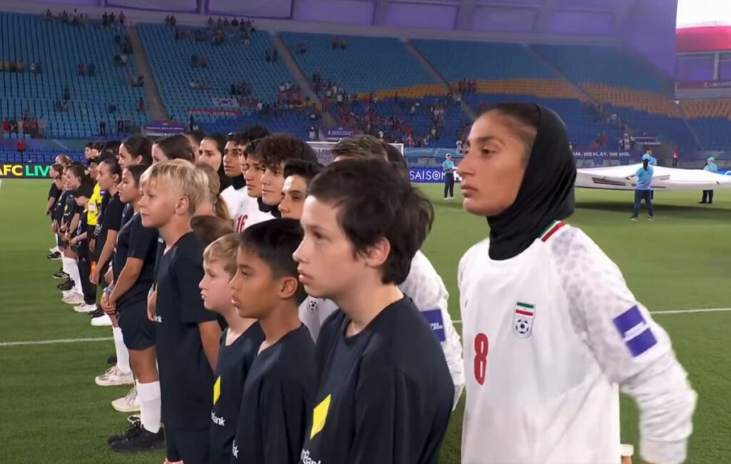 Η συμβολική διαμαρτυρία της εθνικής ομάδας ποδοσφαίρου γυναικών του Ιράν