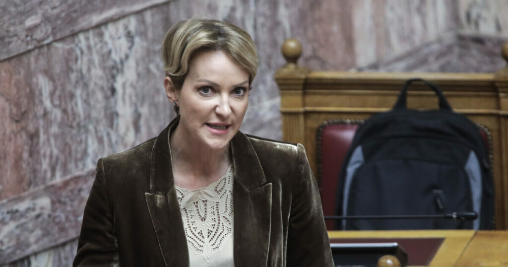 Σδούκου: «Εκλογές την άνοιξη του 2027» - «Ψηφίζοντας ΠΑΣΟΚ, παίρνεις και άλλο κόμμα»