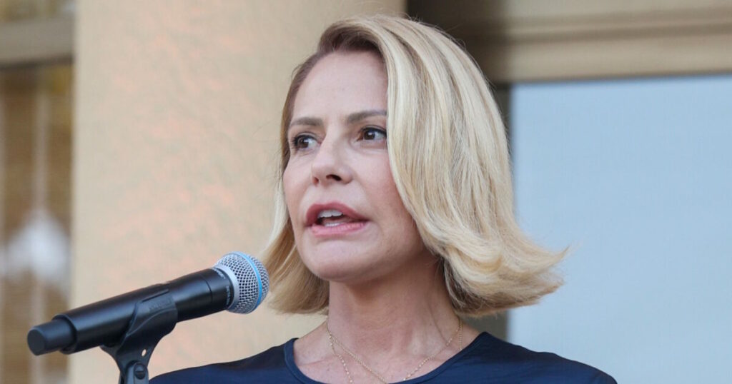 Τζένη Μπαλατσινού: Είμαι αυτόφωτη, έχω τη δική μου διαδρομή