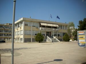 Δημοσκόπηση: Αρνητικοί δείκτες για τους δήμους και τους δημάρχους