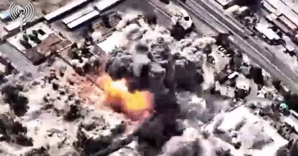 Ιράν: Ισραηλινές δυνάμεις βομβαρδίζουν κτίριο του καθεστώτος στην Τεχεράνη