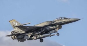 Το παρασκήνιο της βοήθειας της Ελλάδας στην Κύπρο - Θωρακίζονται βάσεις και πρεσβείες στη χώρα