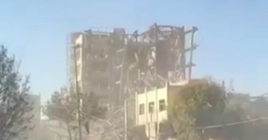 Ισραήλ: Βομβαρδισμός του κτιρίου που θα εκλεγόταν ο διάδοχος του Χαμενεΐ