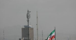 Το Ιράν επιτρέπει σε εφήβους από 12 ετών να συμμετέχουν σε περιπολίες