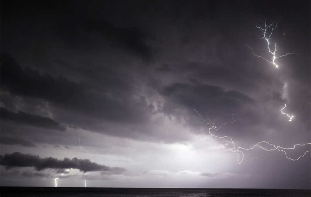 Προειδοποίηση για κακοκαιρία: Έντονα φαινόμενα αναμένονται σε πολλές περιοχές