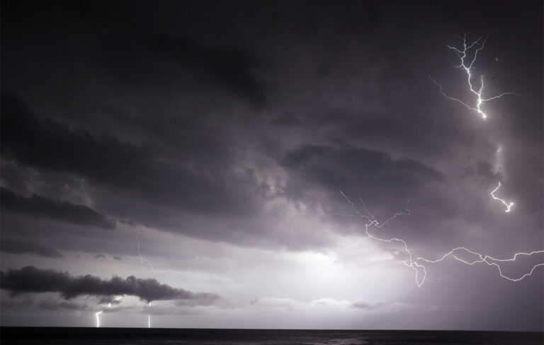 Προειδοποίηση για κακοκαιρία: Έντονα φαινόμενα αναμένονται σε πολλές περιοχές