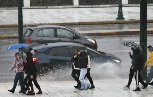 Διπλή κυκλογένεση στη Μεσόγειο και ασυνήθιστο ψύχος