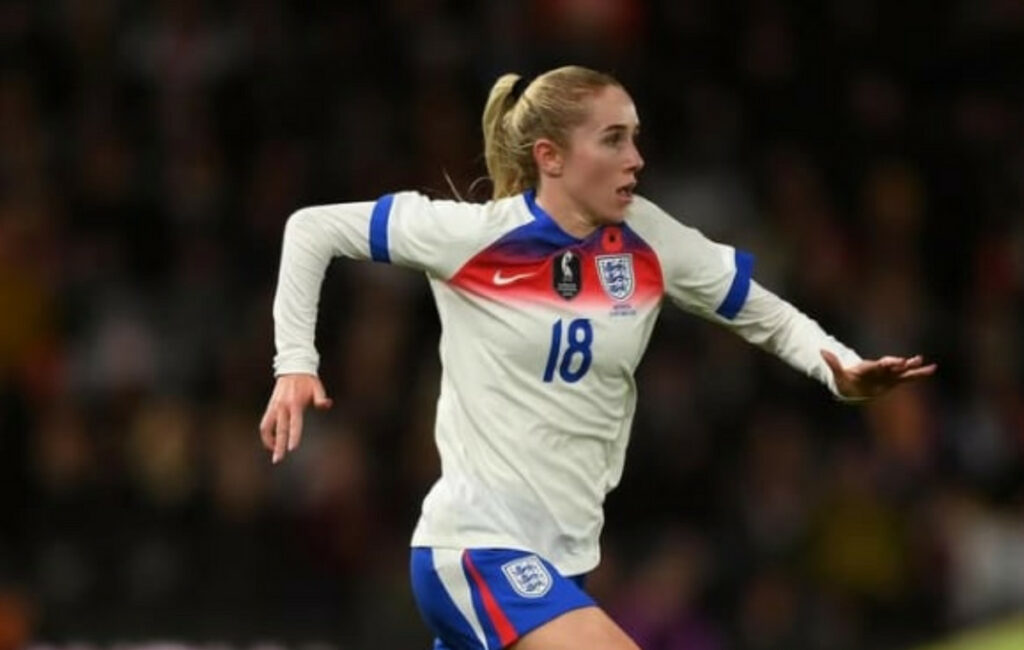 Μίσσυ Μπο Κερνς: Συγκλονίζει με την ανακοίνωση της αποβολής της