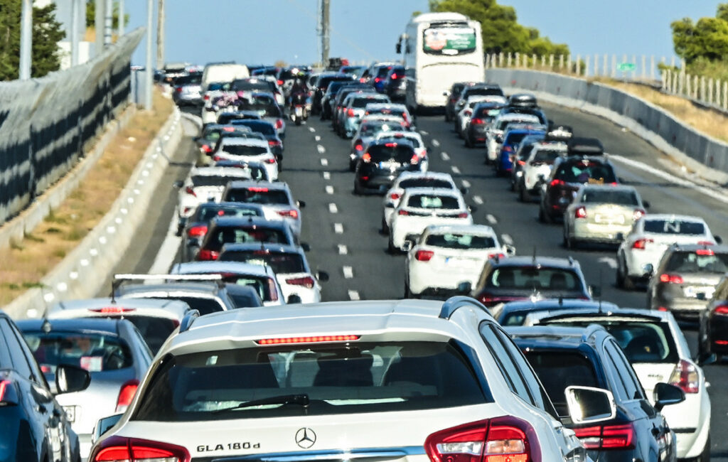 Κίνηση: Αυξημένες καθυστερήσεις στον Κηφισό και την Αττική Οδό
