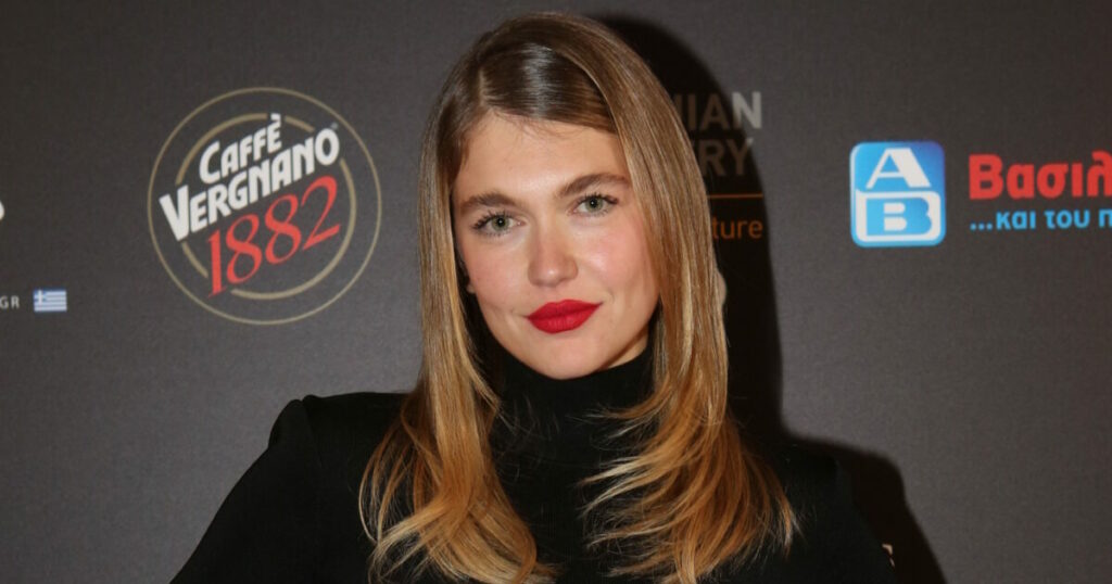 Κλέλια Ανδριολάτου: Στο πάρτι του Έλτον Τζον συνάντησε θαυμαστές του «Maestro»