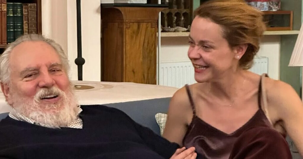 Η Λένα Παπαληγούρα θρηνεί τον πατέρα της: «40 ημέρες και μου λείπει αφάνταστα»