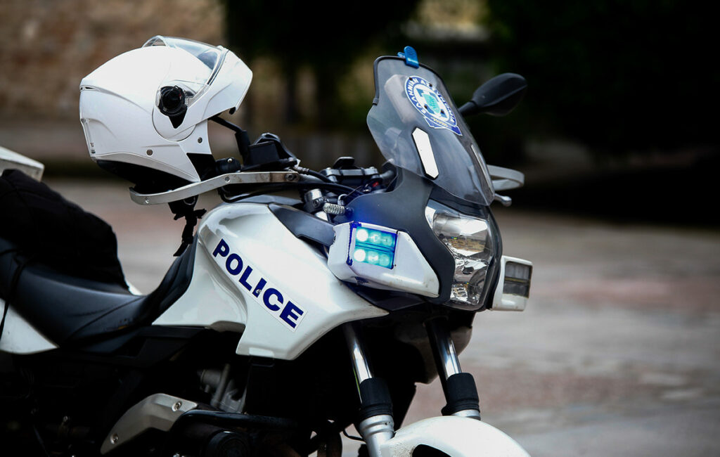 Συνελήφθη 30χρονος για επικίνδυνες «σούζες» με μηχανή