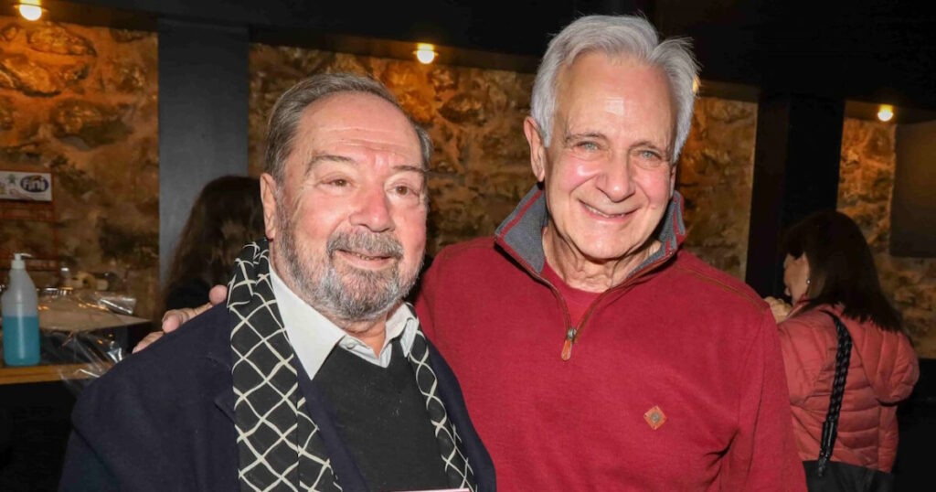 Λαμπερή θεατρική βραδιά στο Πειραιώς 131 με πολλούς επώνυμους