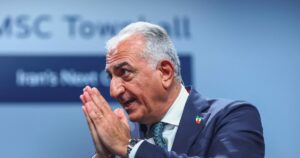 Παχλαβί: Η Ισλαμική Δημοκρατία έφτασε στο τέλος της