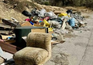 Κόρινθος: Κόντρα για τα ογκώδη απορρίμματα μεταξύ πρώην και νυν δημάρχου