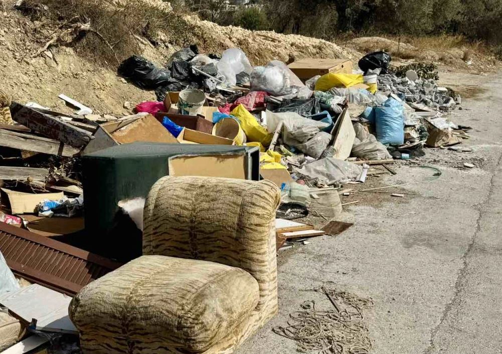 Κόρινθος: Κόντρα για τα ογκώδη απορρίμματα μεταξύ πρώην και νυν δημάρχου