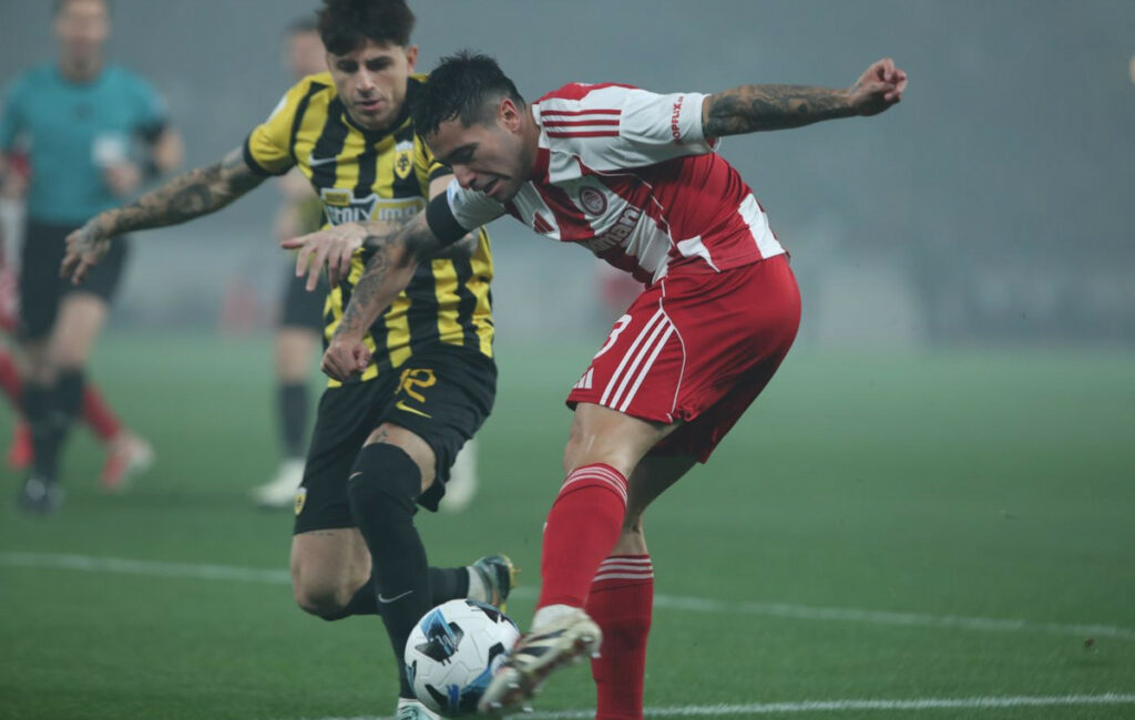 Super League: Σημαντικές αναμετρήσεις για κορυφή και τετράδα