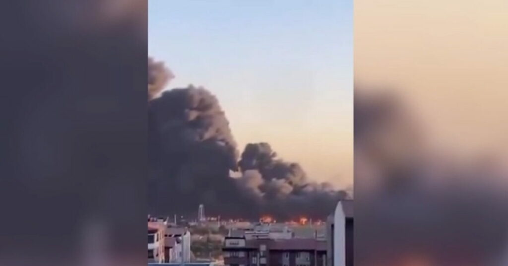 Ιράν: Εκρήξεις και καπνός στο αεροδρόμιο της Τεχεράνης μετά από drone επίθεση