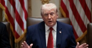 Τραμπ: 10ήμερη παράταση στο Ιράν, προειδοποιήσεις από την Τεχεράνη