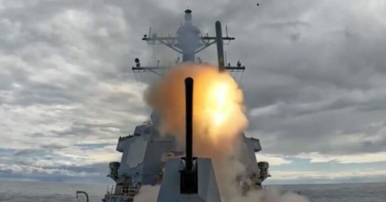 ΗΠΑ: Καταστράφηκε το αρχηγείο των Φρουρών της Επανάστασης στο Ιράν