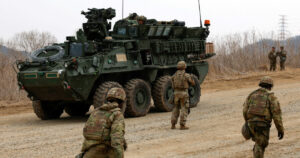 Οι ΗΠΑ σχεδιάζουν την αποστολή 10.000 στρατιωτών στη Μέση Ανατολή